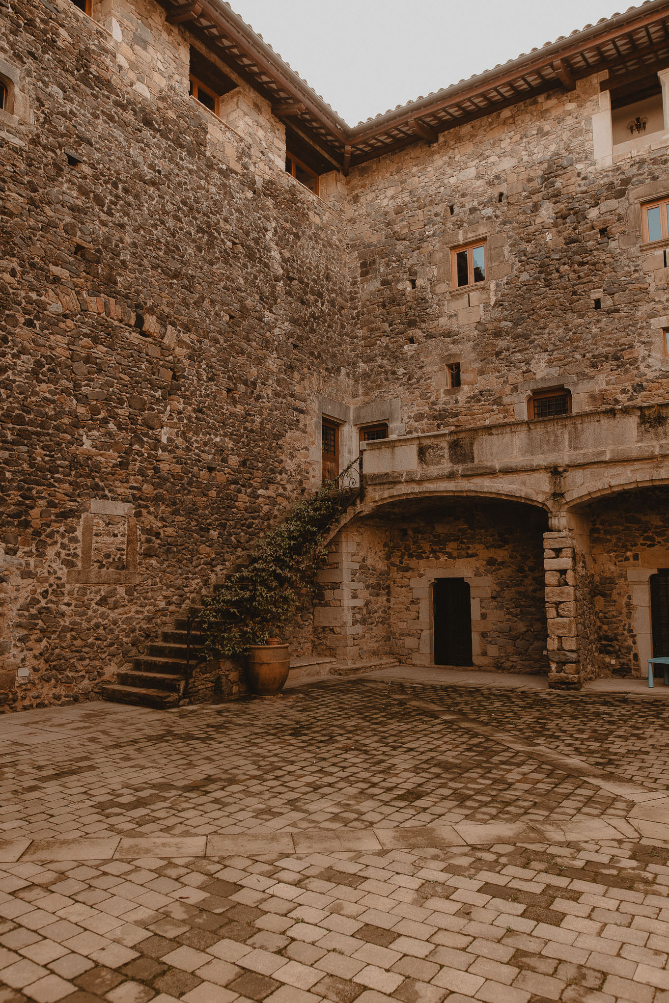 Castell de Cartellà, castillo para bodas, lugar de exclusivo para casarse, Beto Perez fotógrafo de bodas Girona