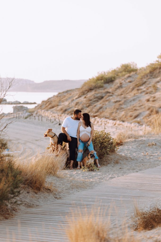 Romantic beach moments for couples vacationing in Costa Brava